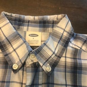 Boys Sz 5 Old Navy Button down EUC